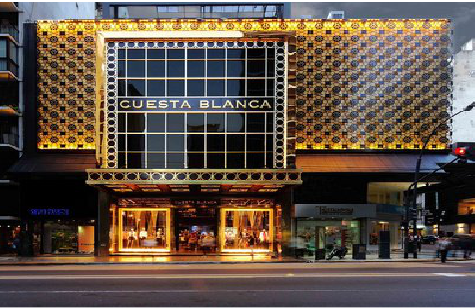 鹤峰门头设计与商业空间的纽带。